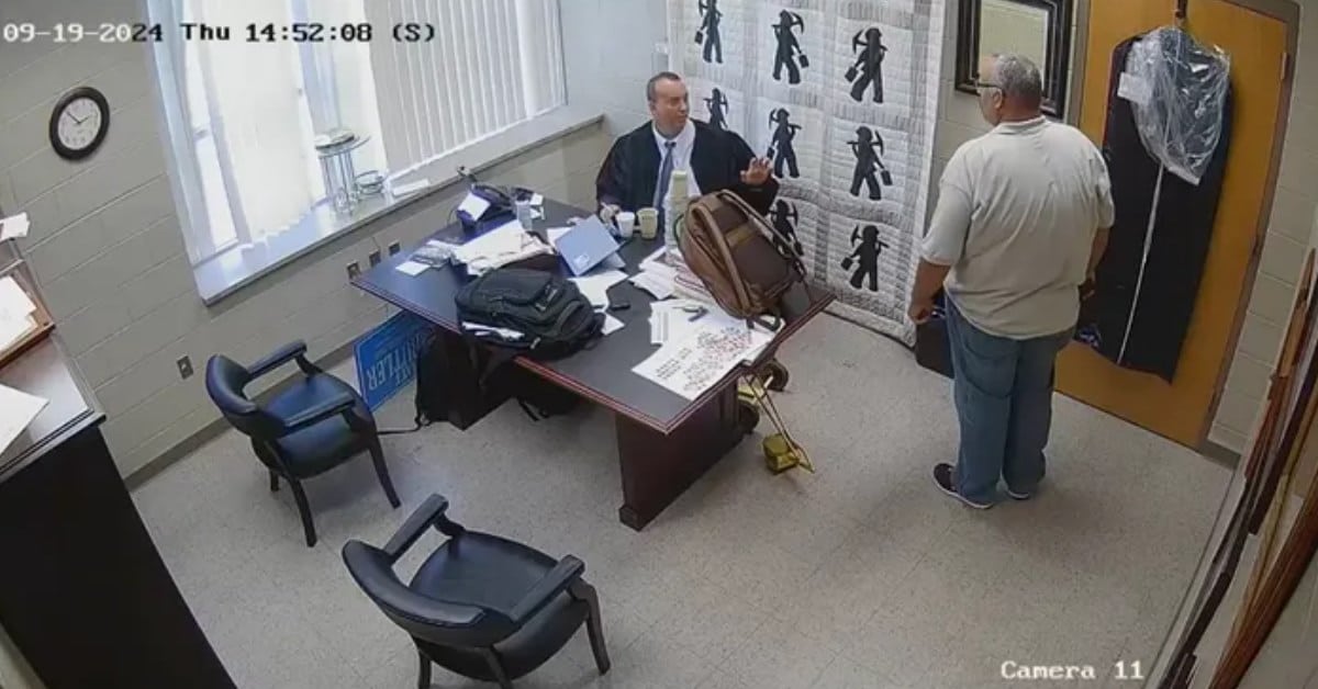 Kentucky Sheriff Shoots Judge In Cold Blood (Video)