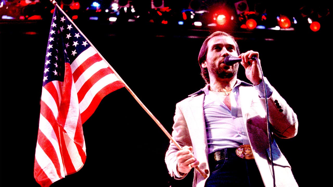 Lee Greenwood says the ‘pendulum has swung,’ senses a conservative revival in America