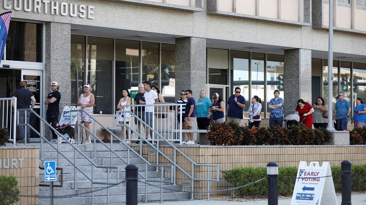 Florida voters in line at Pinellas County courthouse