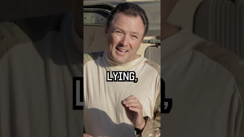 A Green Beret tip for how to catch someone lying. #shorts #specialforces #military #tips