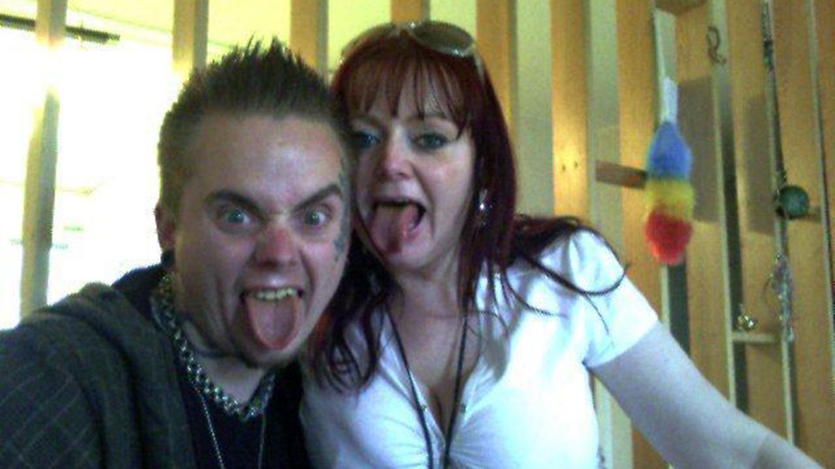 Isakin Jonsson and Helle Christensen’sticking their tongues out.