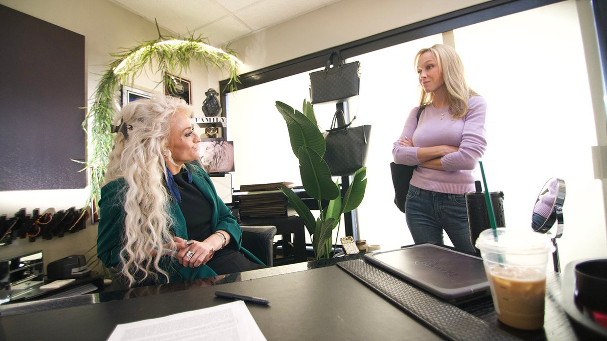 Sherri Papini speaking with Chase Kinney