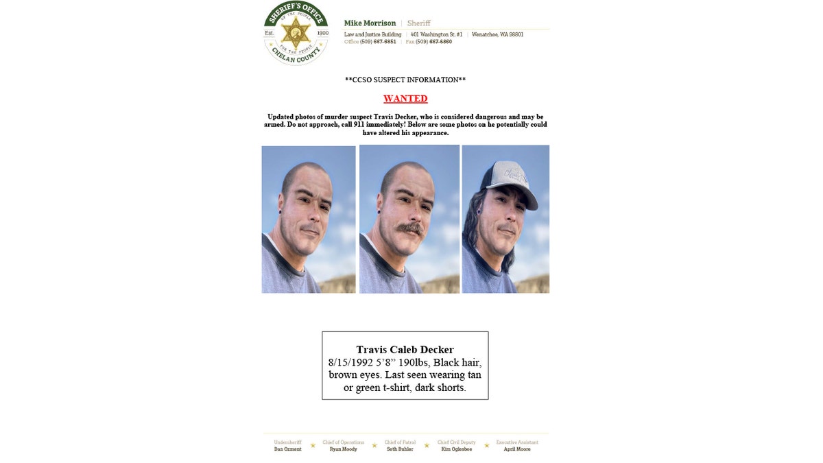 Travis Decker manhunt flyer