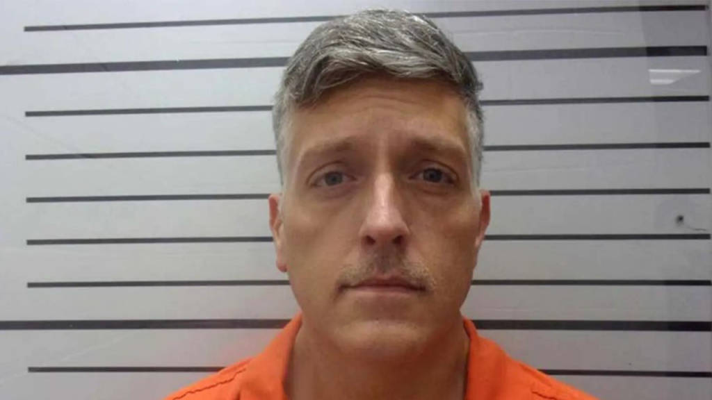 Colorado funeral home owner sentenced to 20 years after stashing nearly 190 decaying bodies Colorado funeral home owner sentenced to 20 years after stashing nearly 190 decaying bodies