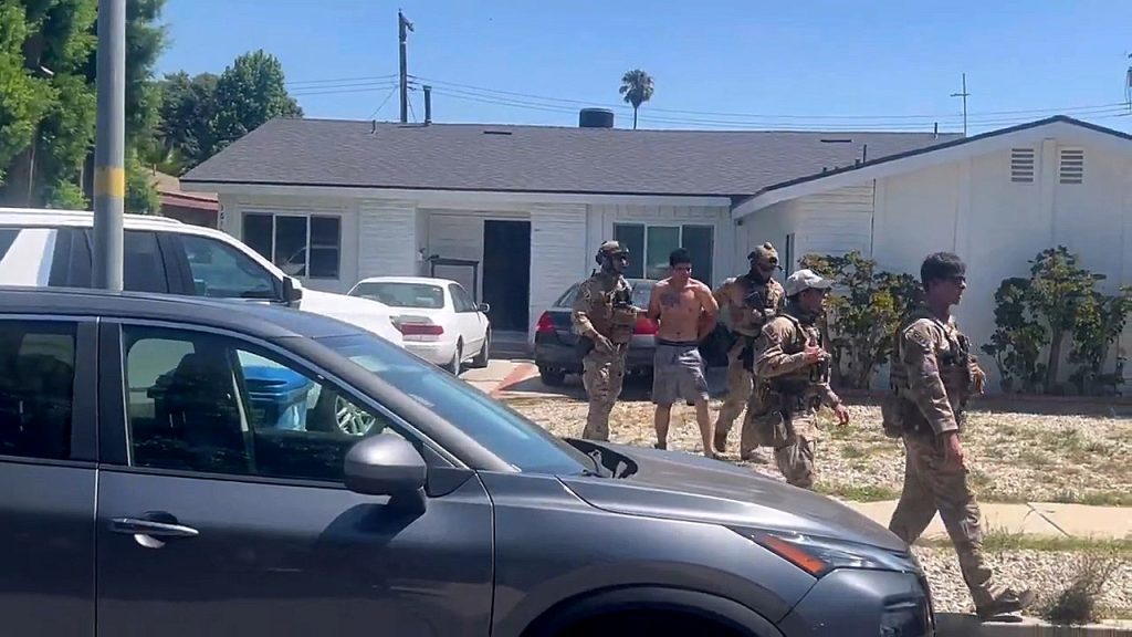 2 arrested at LA home linked to Iranian ‘human smuggling hub’: CBP 2 arrested at LA home linked to Iranian ‘human smuggling hub’: CBP