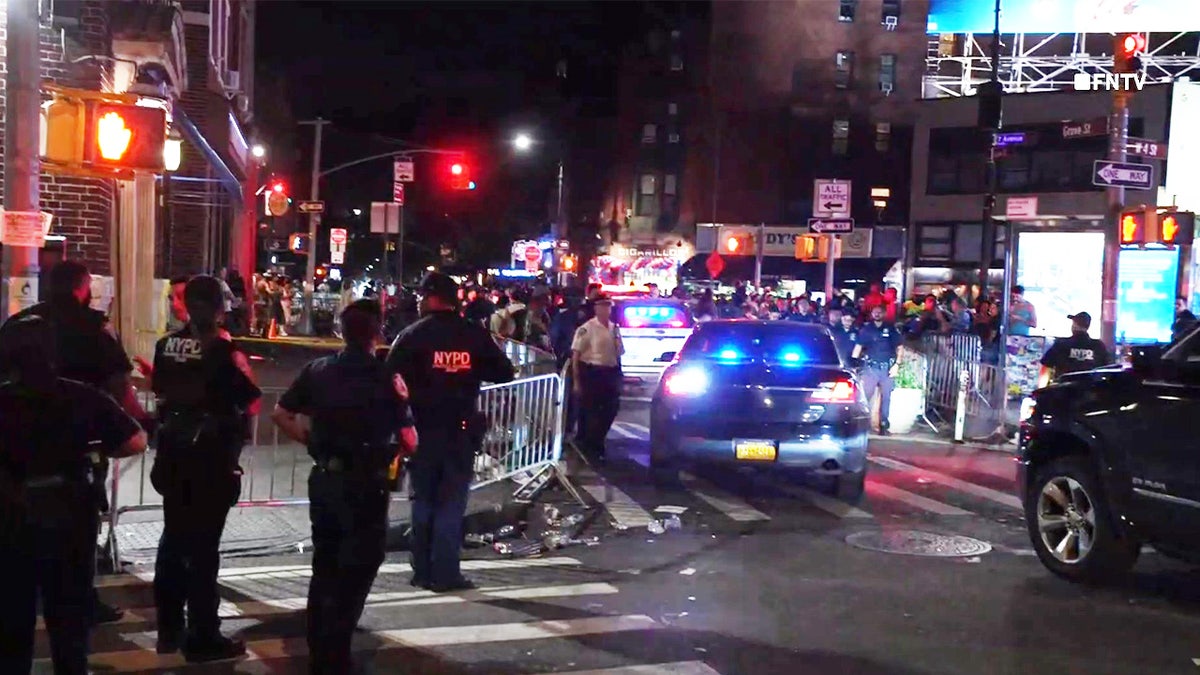crime scene near stonewall inn after shooting