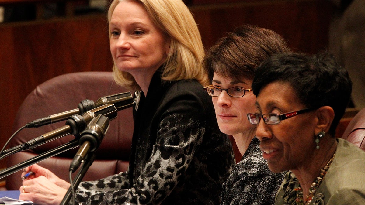 Carrie Austin during Chicago government meeting