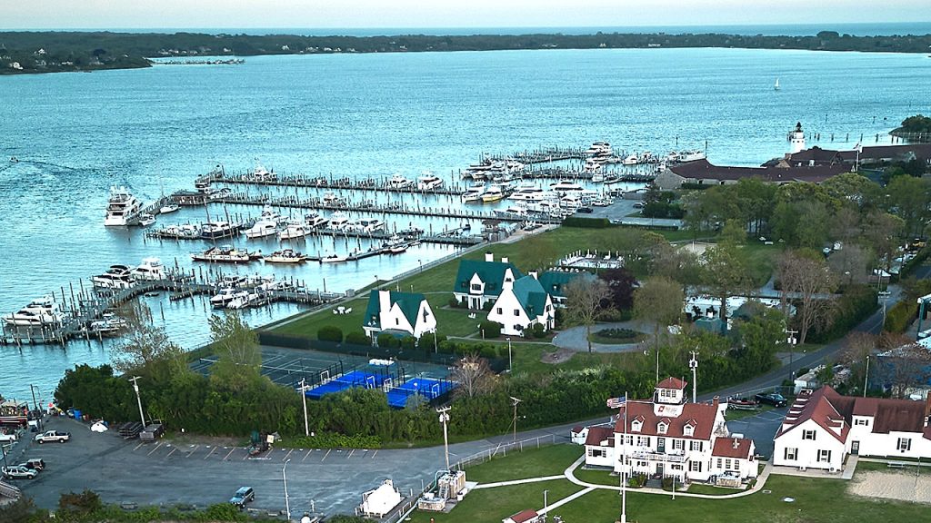 Exclusive waterfront enclave rocked after body found near yacht club Exclusive waterfront enclave rocked after body found near yacht club