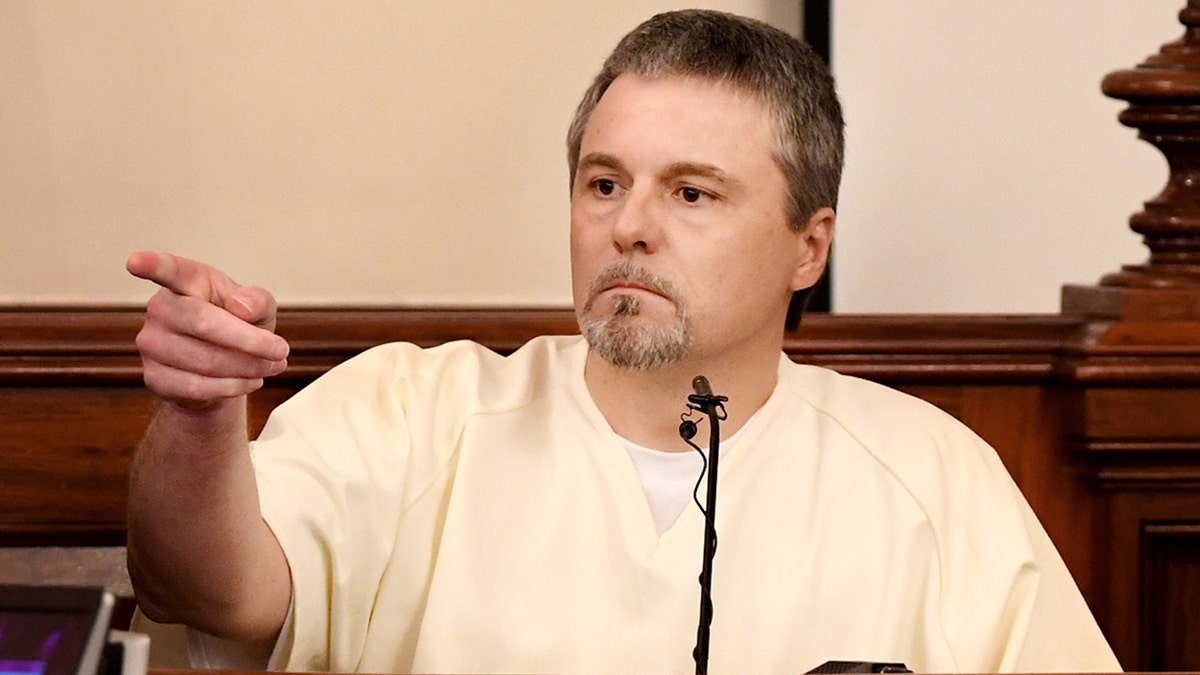 Jason Autry testifies during the Holly Bobo murder trial
