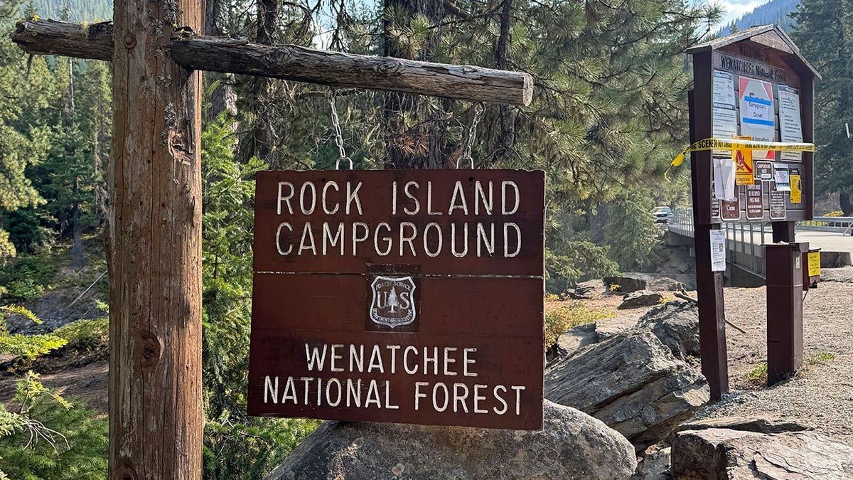 entrance to Rock Island Campground 