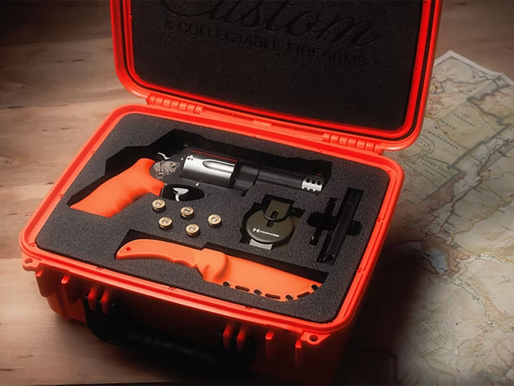Smith Wesson 500 Emergency Kit 2