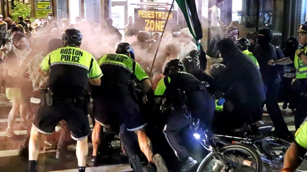 Pro-Palestinian agitators hit with felony ‘promotion of anarchy’ charges after riot in Dem-run city: officials Pro-Palestinian agitators hit with felony ‘promotion of anarchy’ charges after riot in Dem-run city: officials