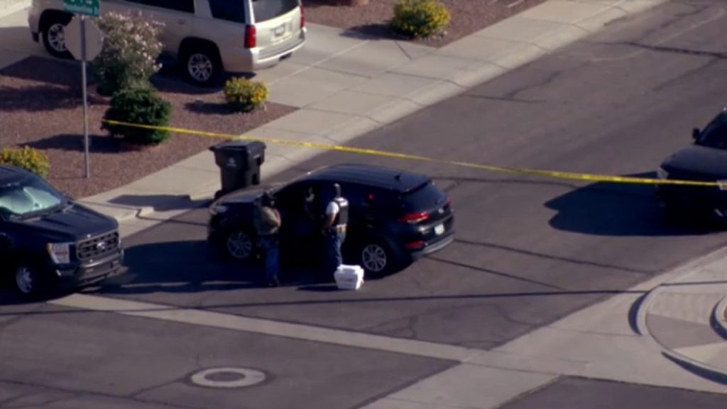 FBI opens investigation after driver allegedly rams ICE vehicle during Arizona traffic stop attempt