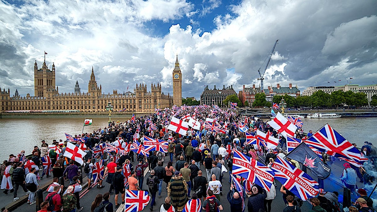 Unite the kingdom rally