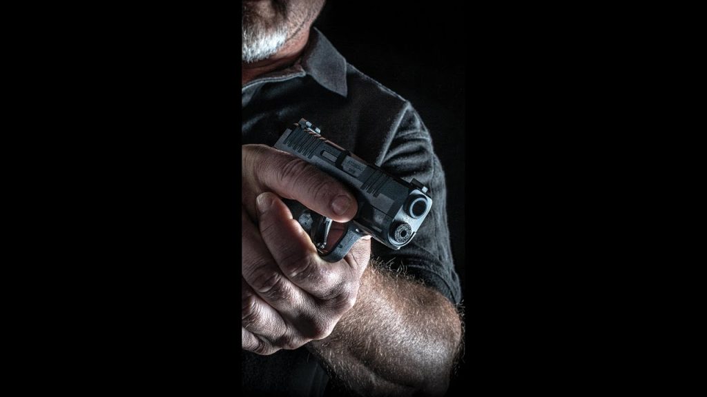 Was he justified to draw his 🔫?