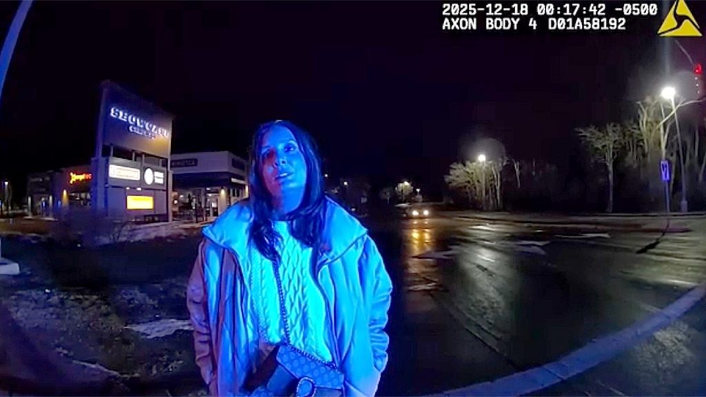 Prominent Rhode Island Democrat caught on video telling officer, ‘You know who I am?’ during DUI stop Prominent Rhode Island Democrat caught on video telling officer, ‘You know who I am?’ during DUI stop