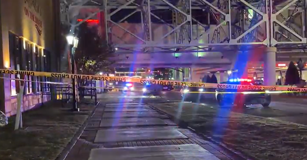 Guest Stabs Attacker In Neck Outside Ballys In Apparent Self Defense