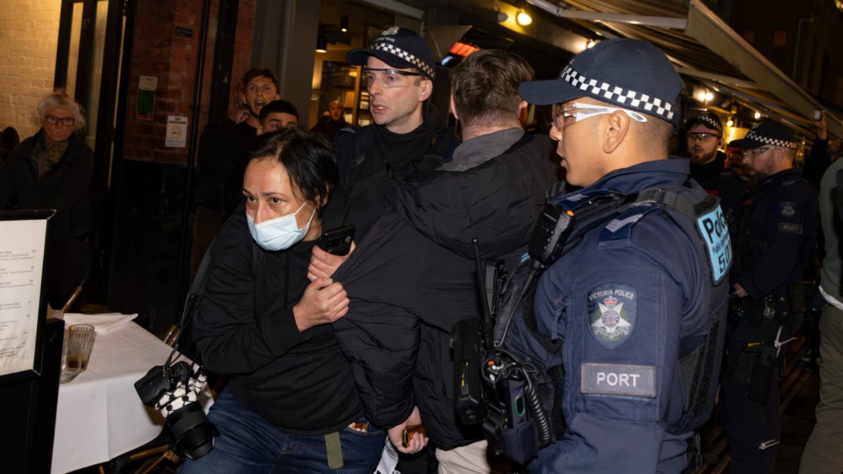 Israeli restaurant attacked in Melbourne.