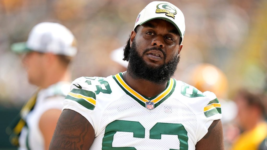 Packers offensive lineman Rasheed Walker arrested at New York Airport on gun charges Packers offensive lineman Rasheed Walker arrested at New York Airport on gun charges