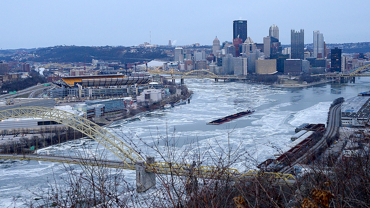 Pittsburgh Covered In Snow