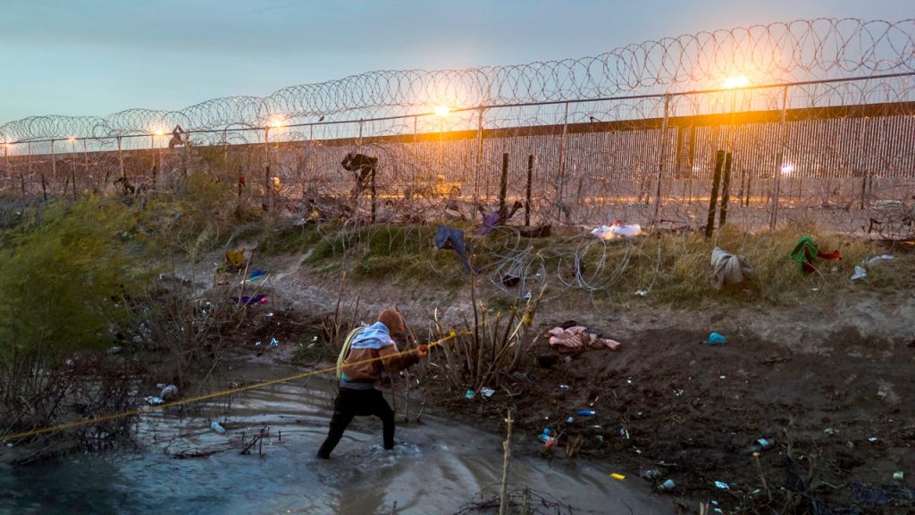 Man killed in Texas after Border Patrol checkpoint flight and shootout Man killed in Texas after Border Patrol checkpoint flight and shootout
