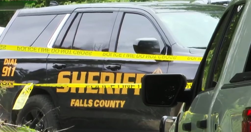 A Relative Was Stabbing Children When a Texas Woman Grabbed a Gun and Stopped Him Cold