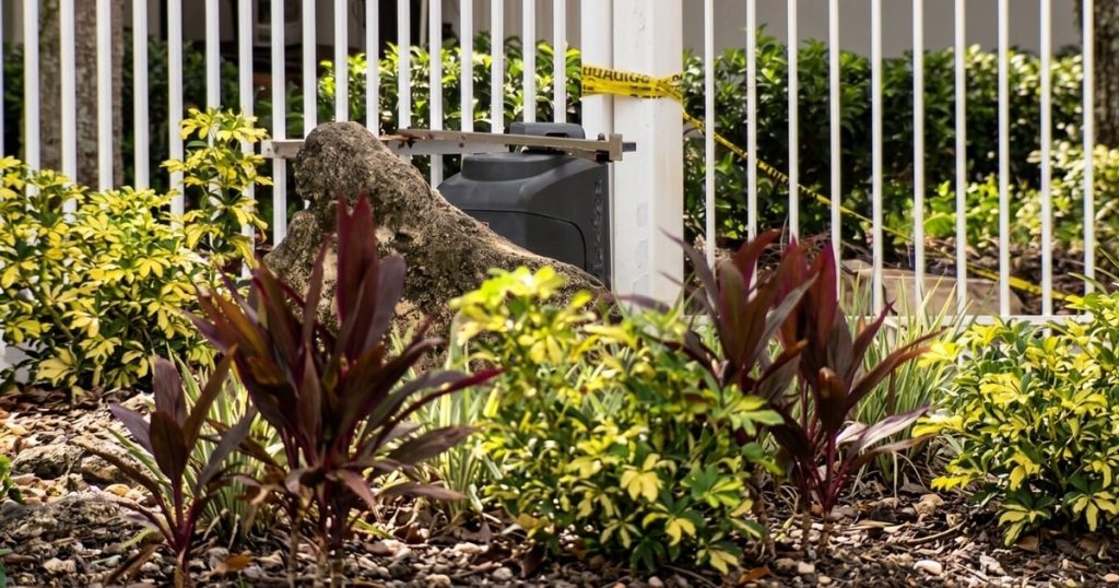 Man Dead After Trying to Force His Way Into Home Where His Ex-Girlfriend Was Visiting Man Dead After Trying to Force His Way Into Home Where His Ex-Girlfriend Was Visiting